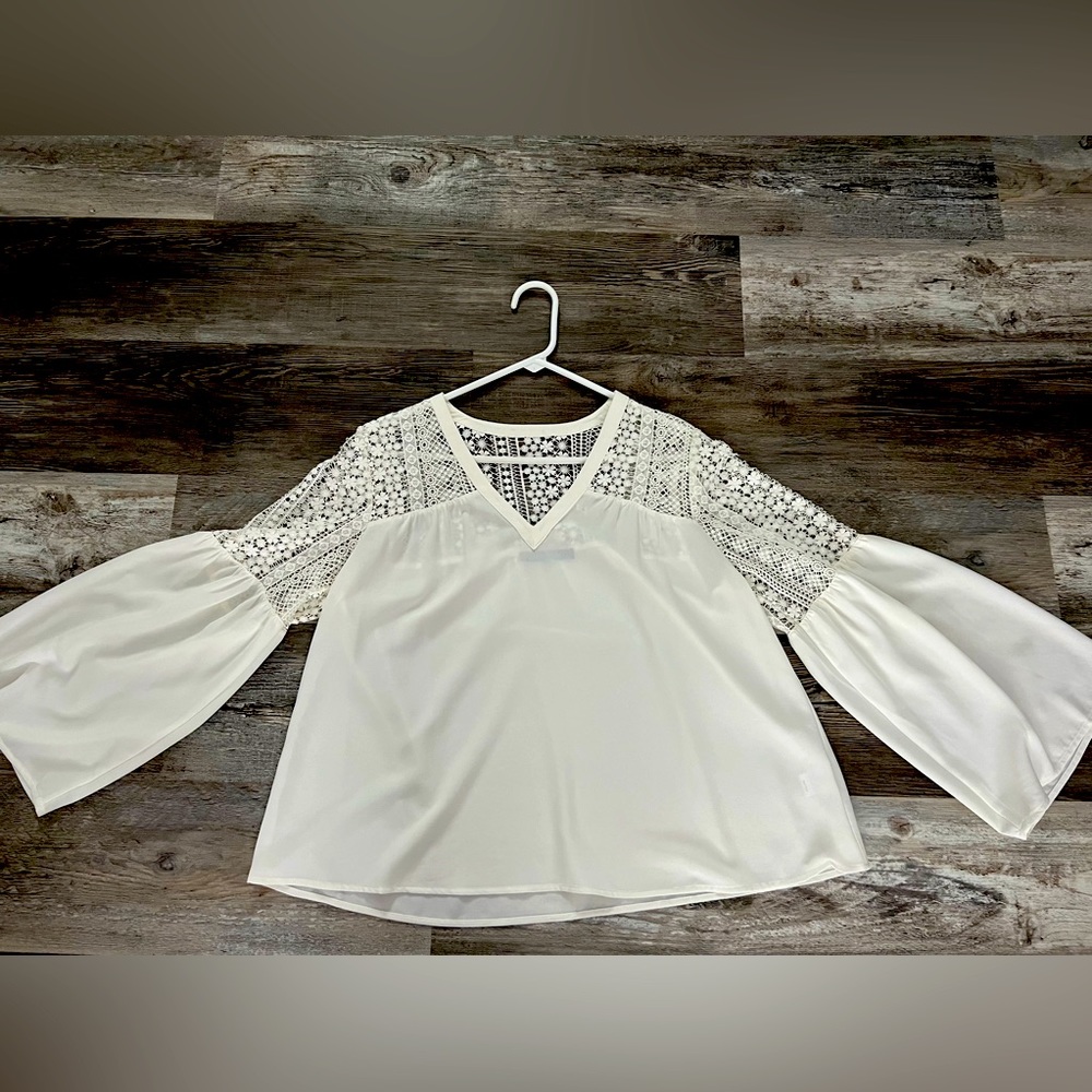 SUGAR LIPS Bell Sleeve Blouse Size M Ivory
